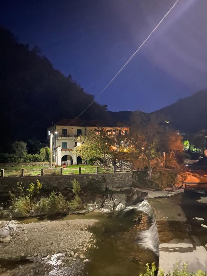Appartamento In Villa A 5 Km Dal Mare Albisola Superiore Eksteriør bilde